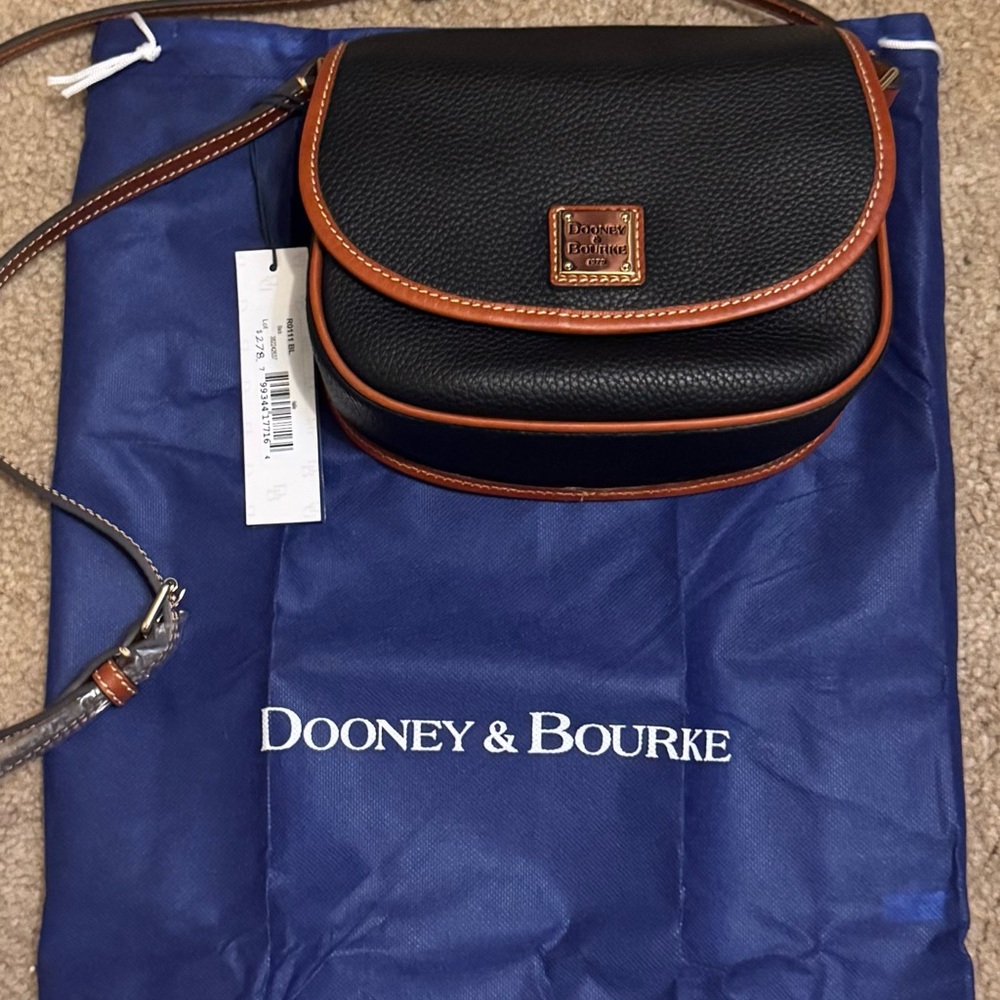 Dooney & Bourke Black and Tan Crossbody  w/Dust Cover NWT Retail $278